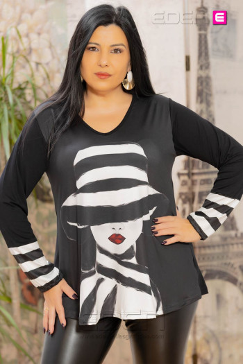 Camiseta Exclusiva Sombrero Victoria 56 - Imagen 1